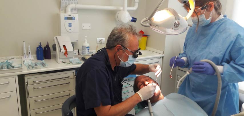 Dentisti veronesi volontari per i più poveri